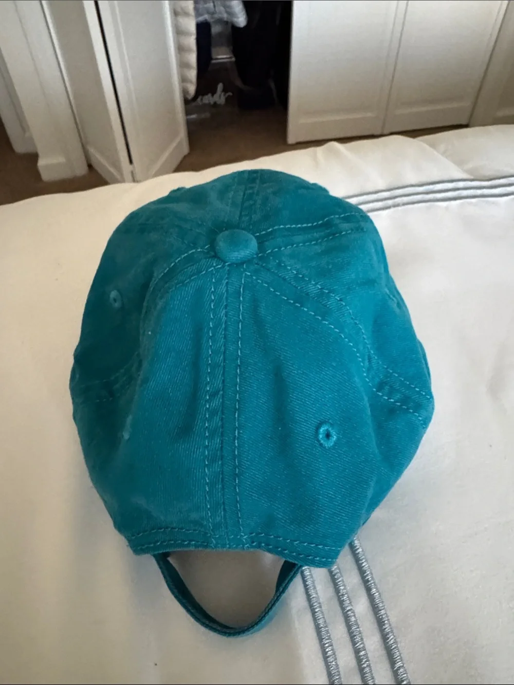 'Mariners Women’s Teal Curved-Brim Baseball Cap with Embroidered Logos